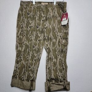Mossy Oak Camouflage Cargo Pants SIZE 12‎